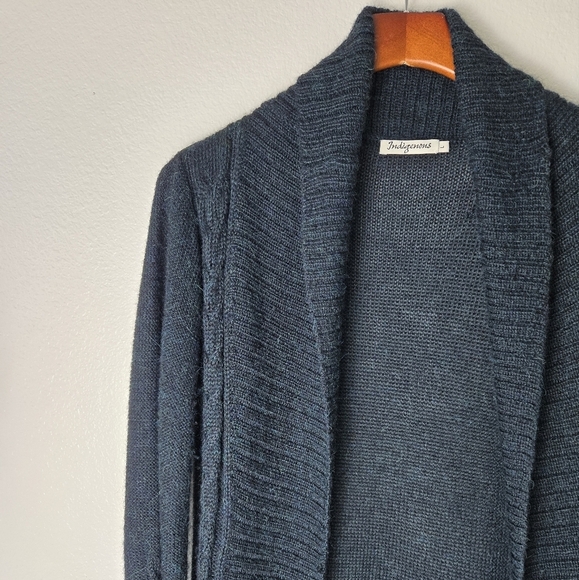 Indigenous 100% Alpaca Cardigan Forest Green Color Made in Peru Size Large - Picture 12 of 16